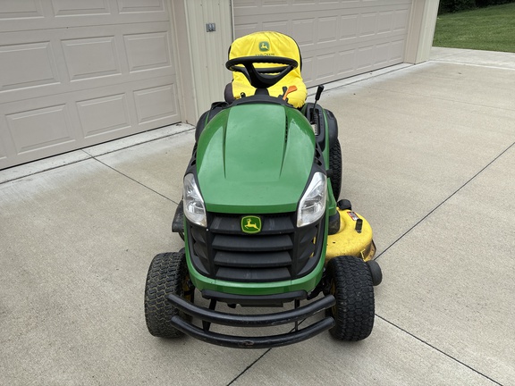 Used 2015 John Deere S240 Lawn & Garden Tractors at Koenig Equipment in Amelia, OH - Photo2