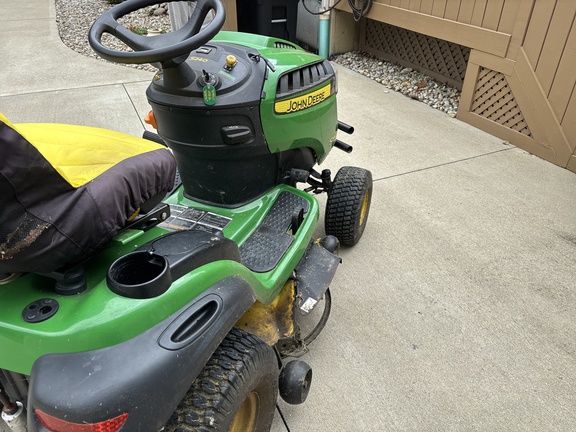 Used 2015 John Deere S240 Lawn & Garden Tractors at Koenig Equipment in Amelia, OH - Photo6