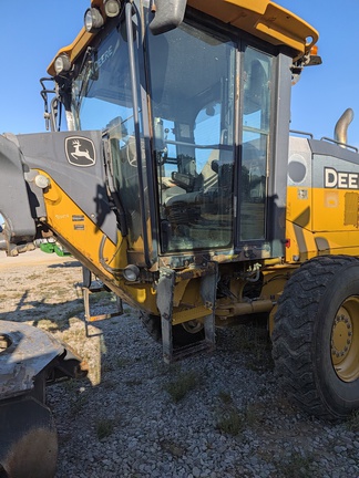 2015 John Deere 672G