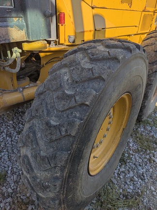 2015 John Deere 672G