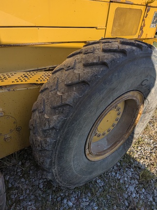 2015 John Deere 672G