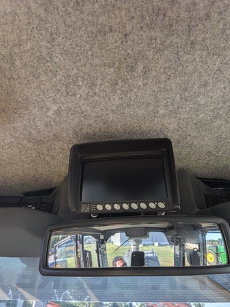 2015 John Deere 672G