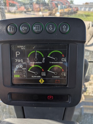 2015 John Deere 672G