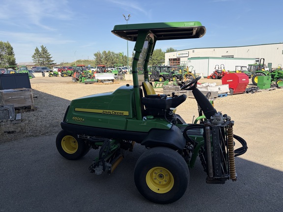Used 2020 John Deere 6500A Precision Cut Fairway Mowers at Horizon Ag & Turf in Edmonton West, AB - Photo2
