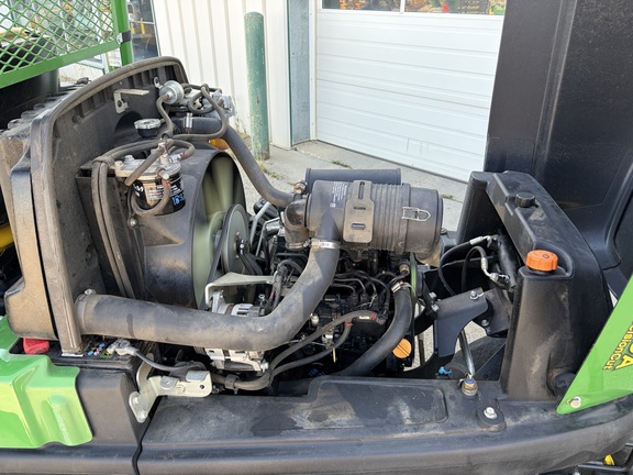 Used 2020 John Deere 6500A Precision Cut Fairway Mowers at Horizon Ag & Turf in Edmonton West, AB - Photo5