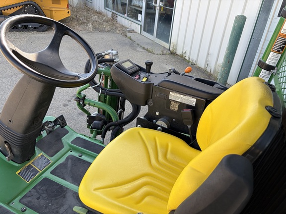 Used 2020 John Deere 6500A Precision Cut Fairway Mowers at Horizon Ag & Turf in Edmonton West, AB - Photo8
