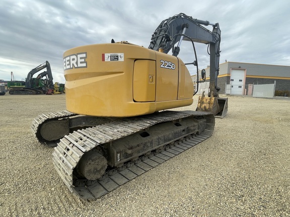 2012 John Deere 225D