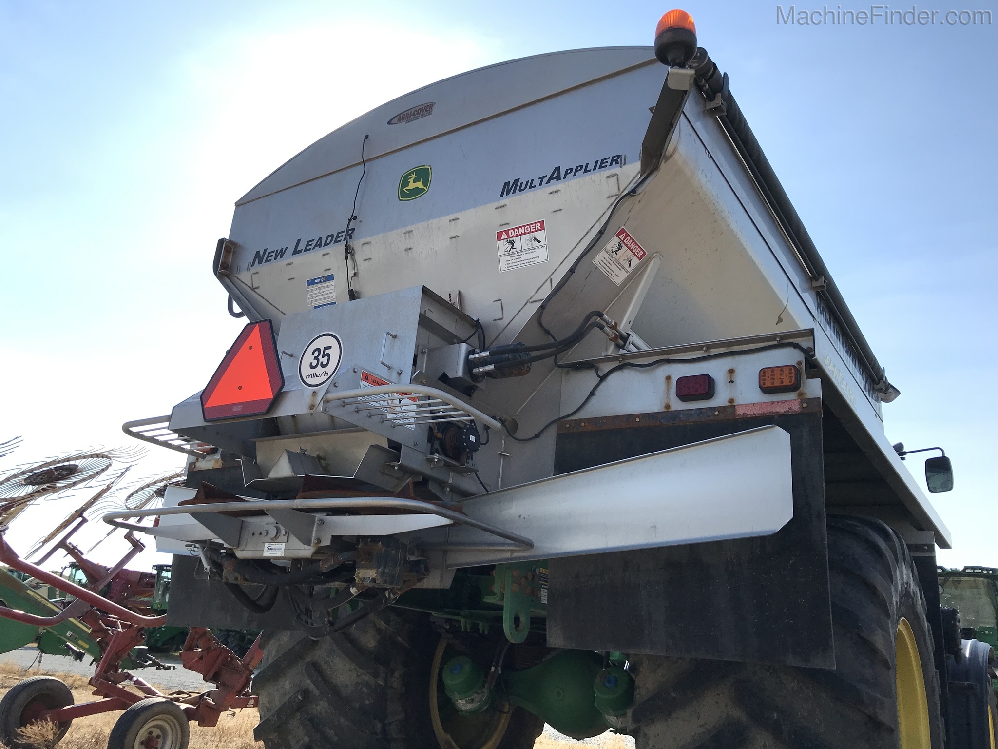 2016 John Deere F4365 Image 7