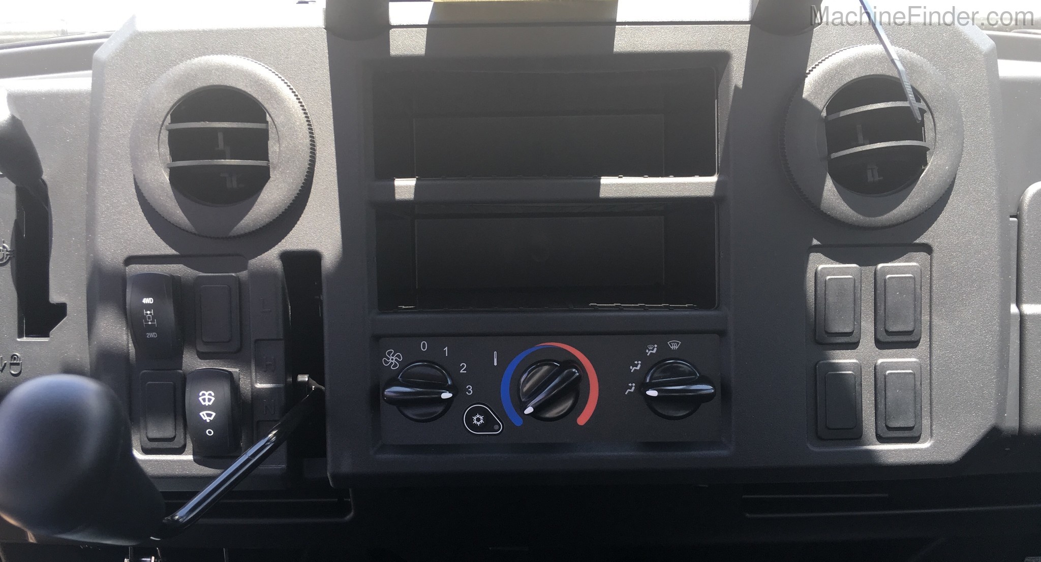 2020 John Deere XUV835M HVAC Image 9