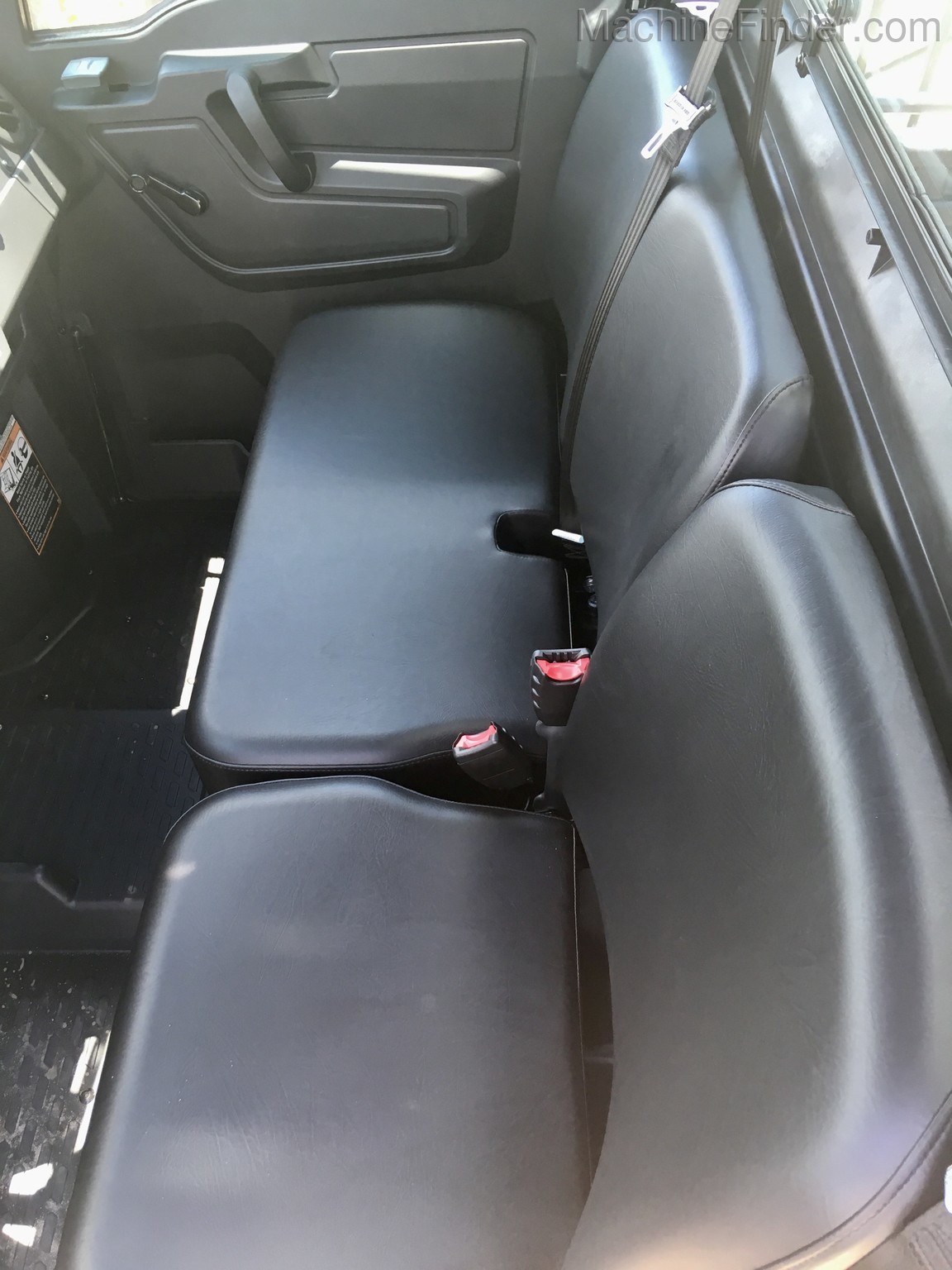 2020 John Deere XUV835M HVAC Image 11