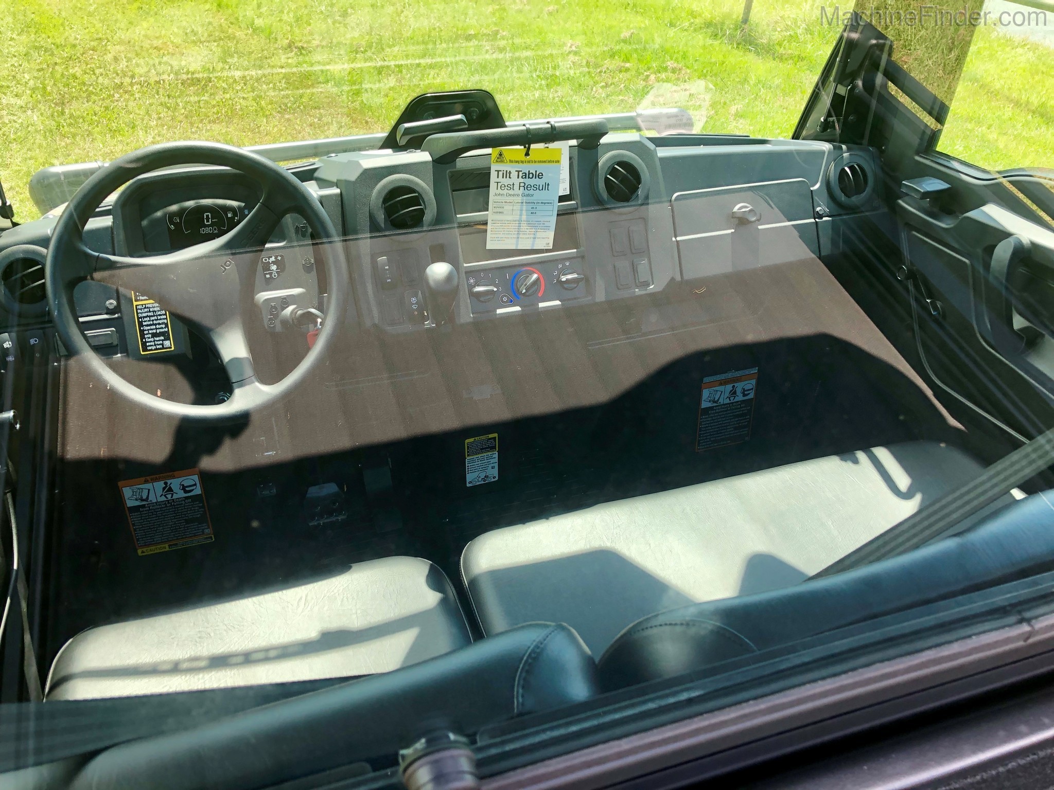 2020 John Deere XUV835M HVAC Image 8