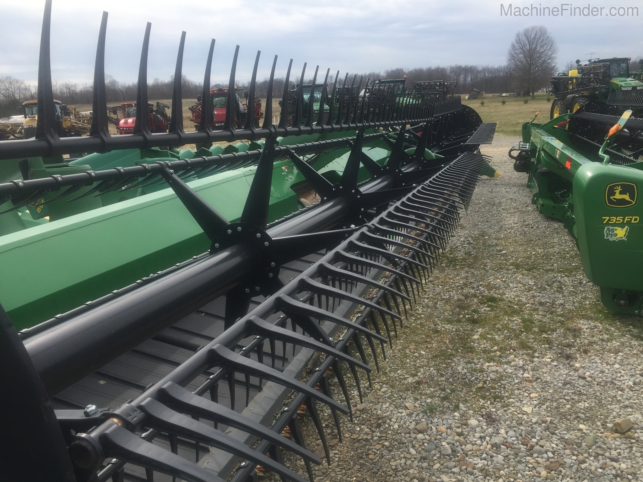 2018 John Deere 635FD Image 3