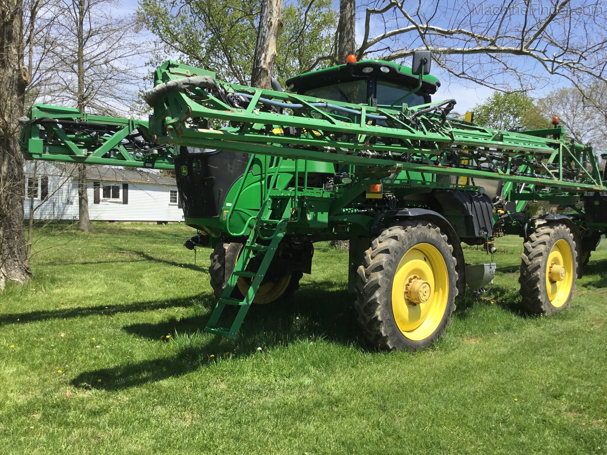 2016 John Deere R4038 Image 1