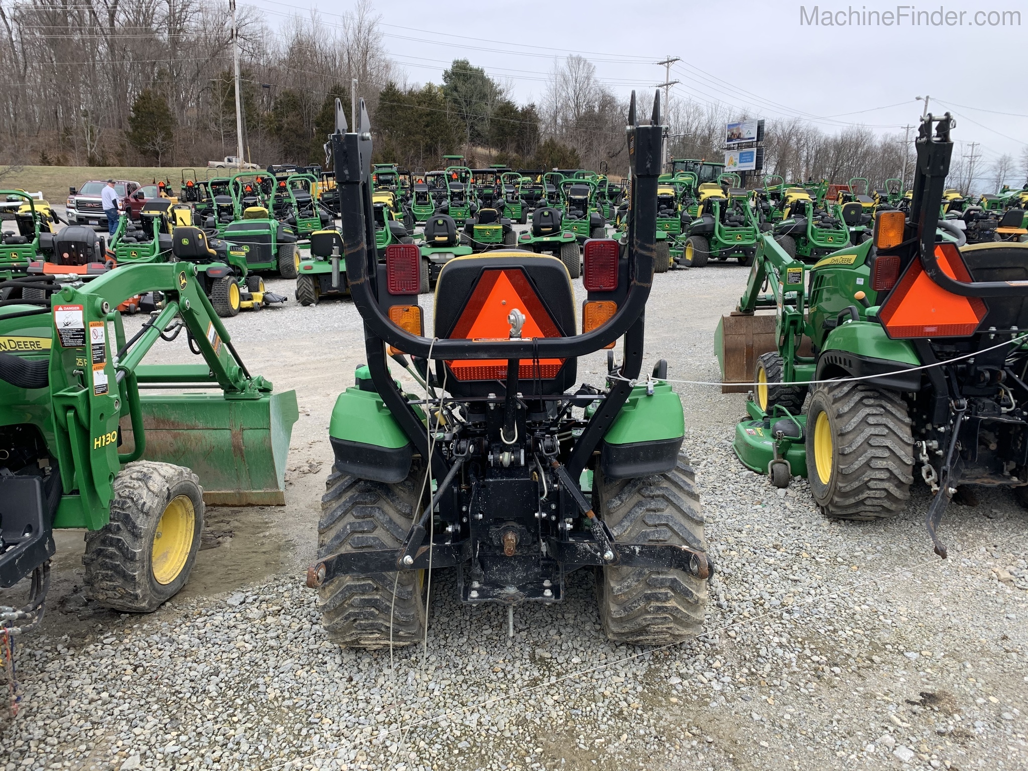 2014 John Deere 1023E Image 7