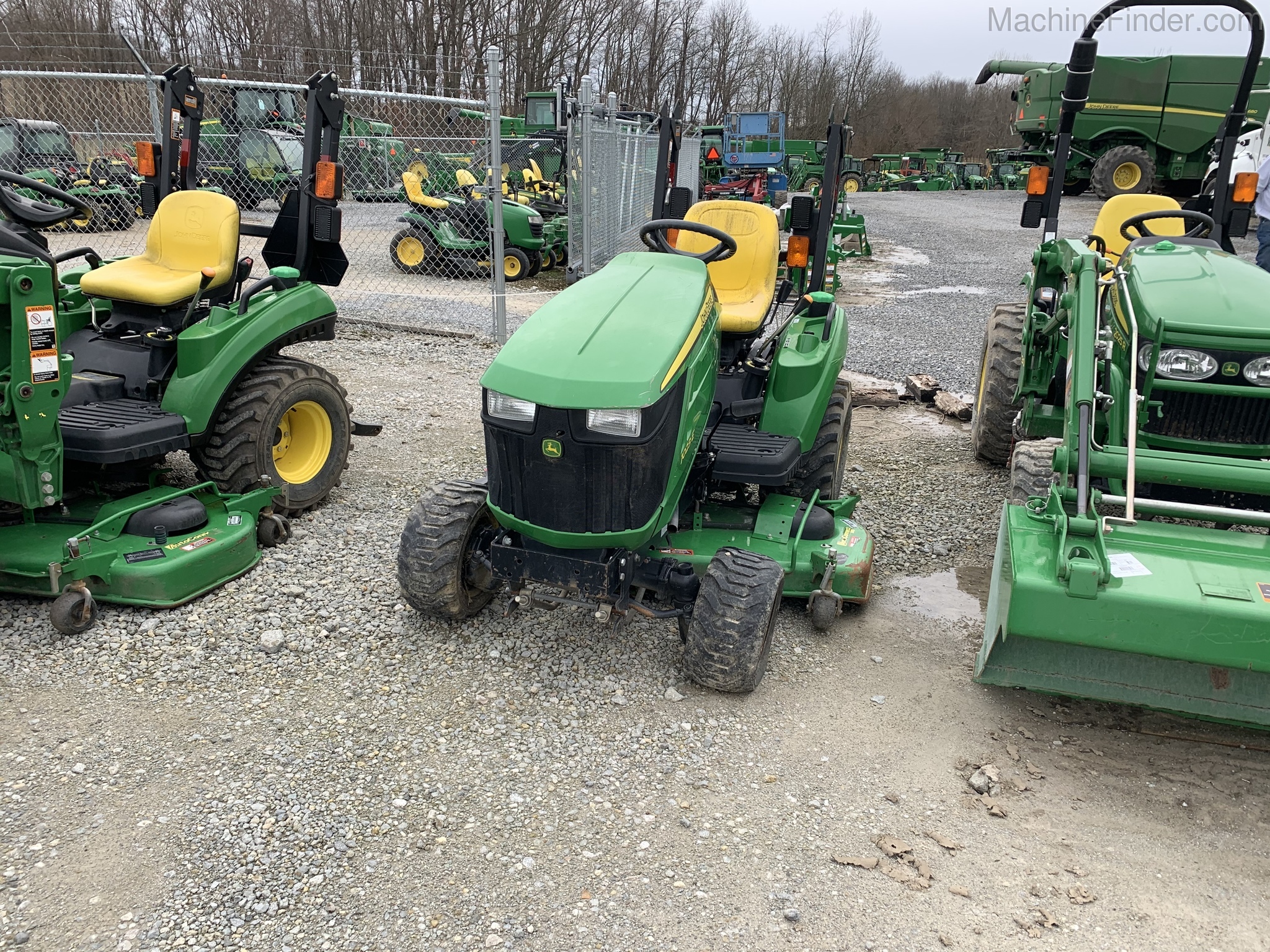 2014 John Deere 1023E Image 4