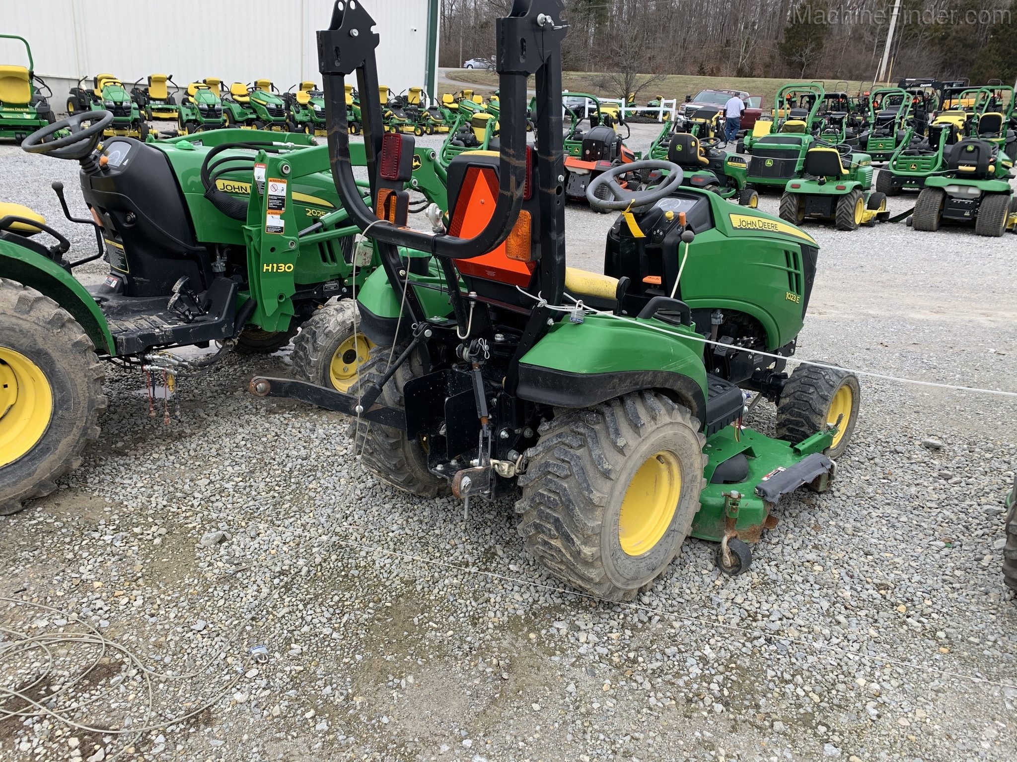 2014 John Deere 1023E Image 6