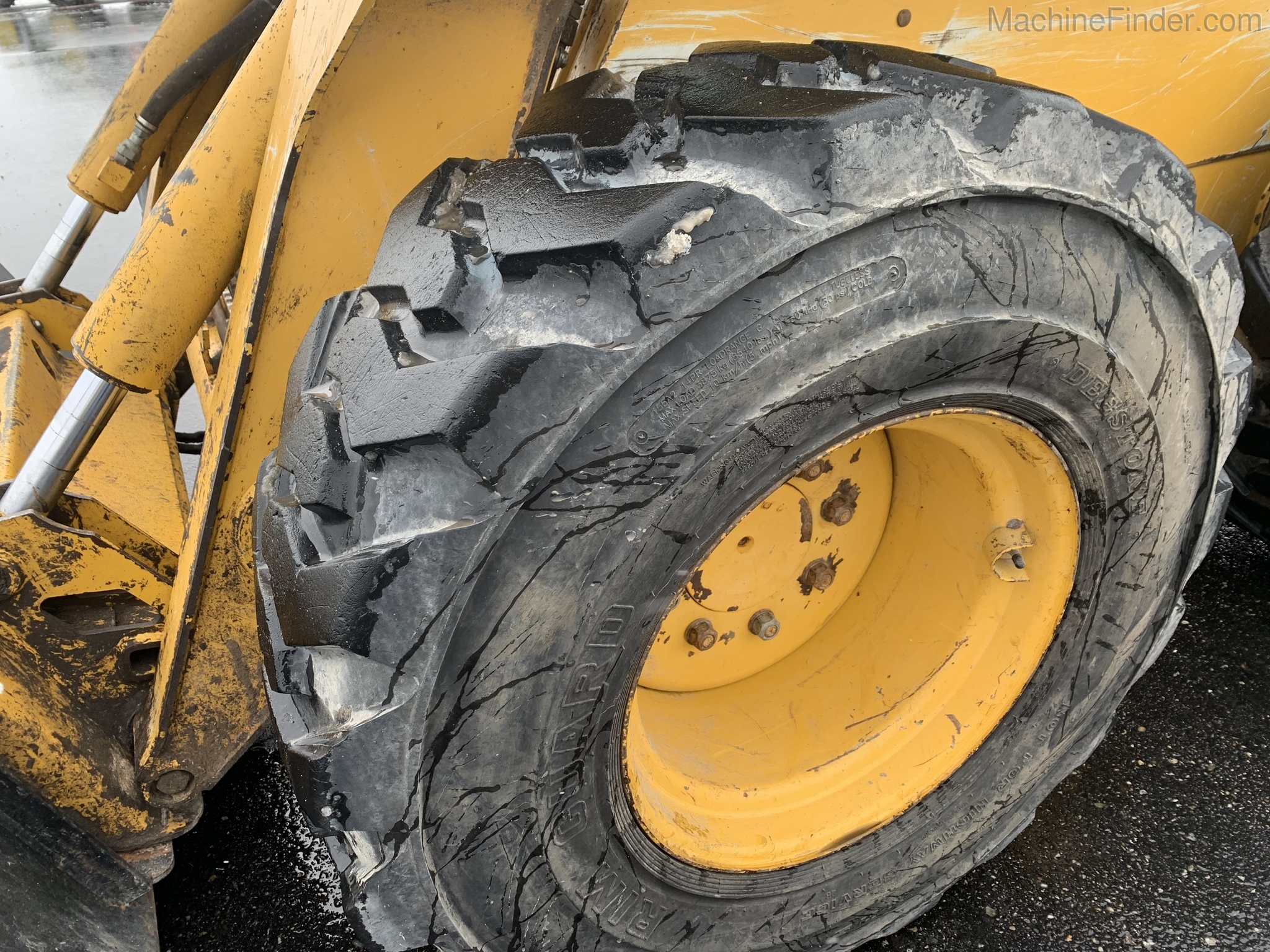 2006 John Deere 332 Image 6