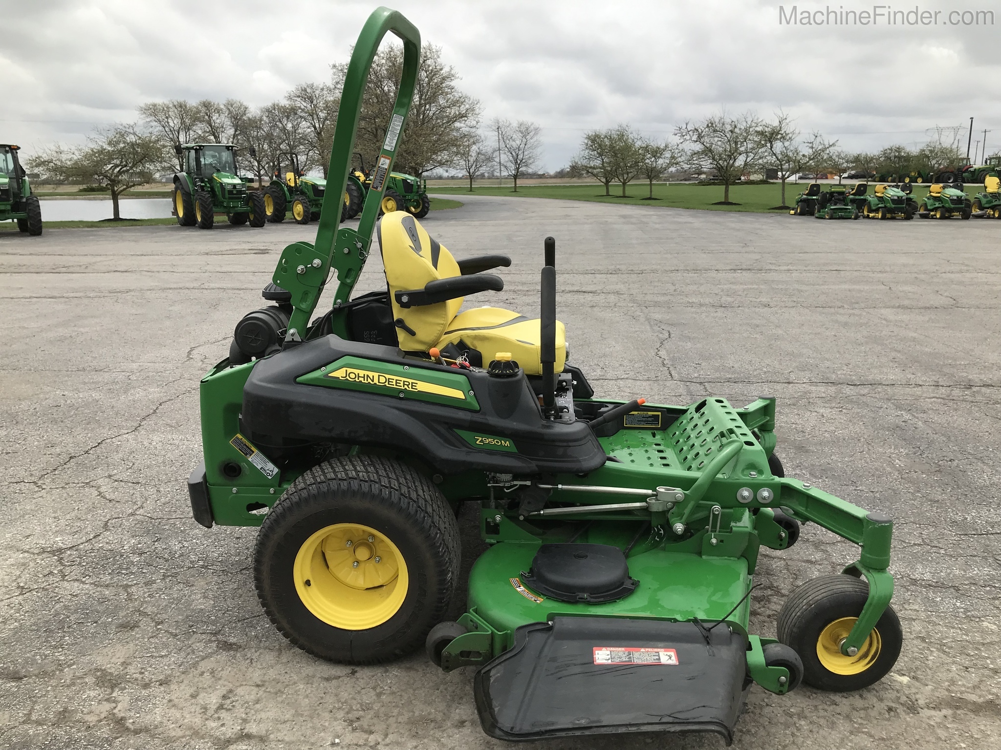 2019 John Deere Z950M Image 8