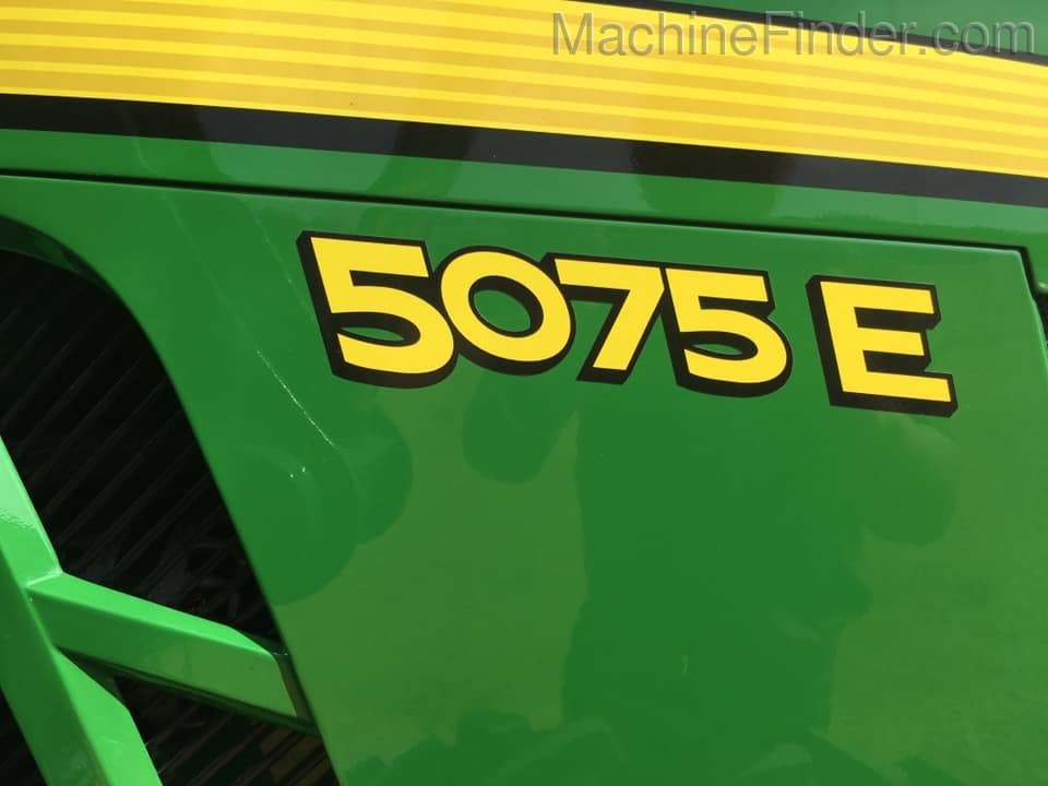 2020 John Deere 5075E Image 6