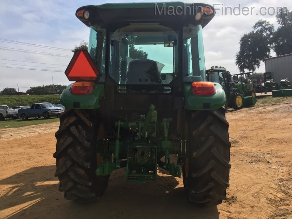2020 John Deere 5075E Image 4