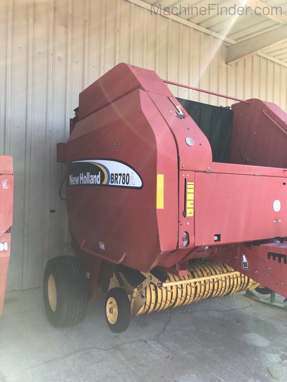 2008 New Holland BR780A Image 3