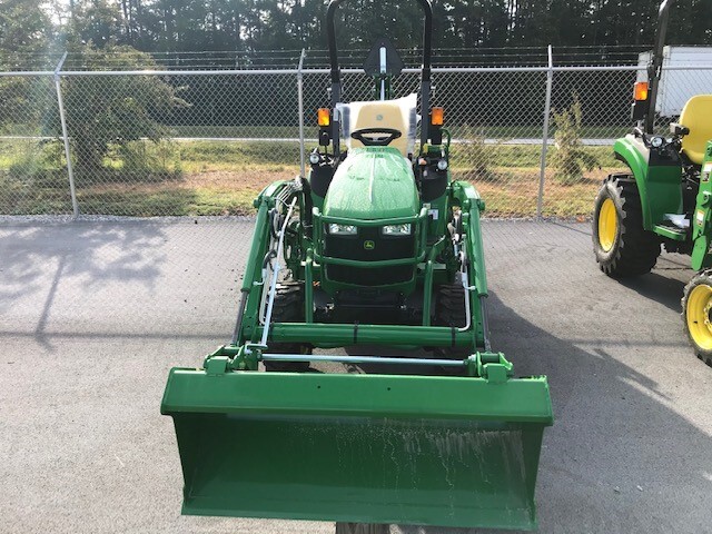 2024 John Deere 2025R Image 4