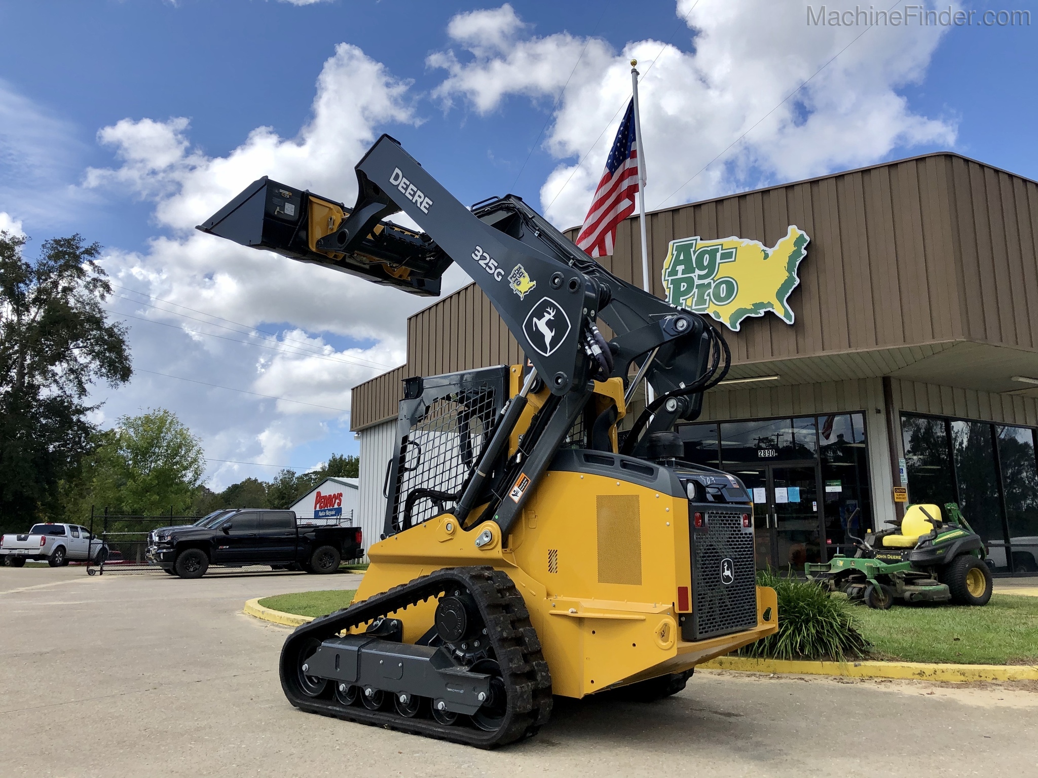 2020 John Deere 325G Image 5