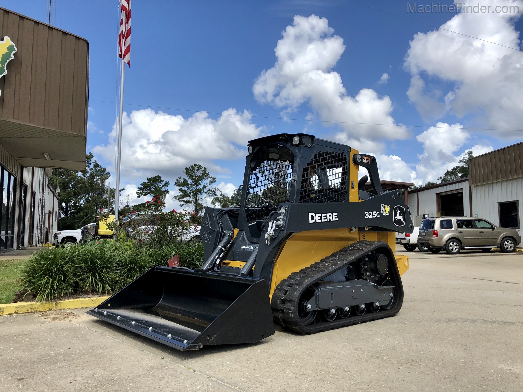 2020 John Deere 325G Image 1