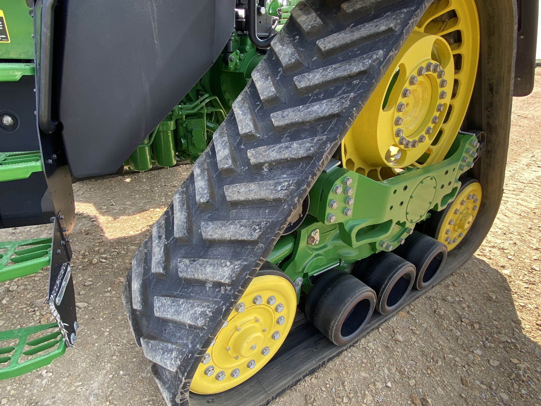 2020 John Deere 8RX 410 Image 17