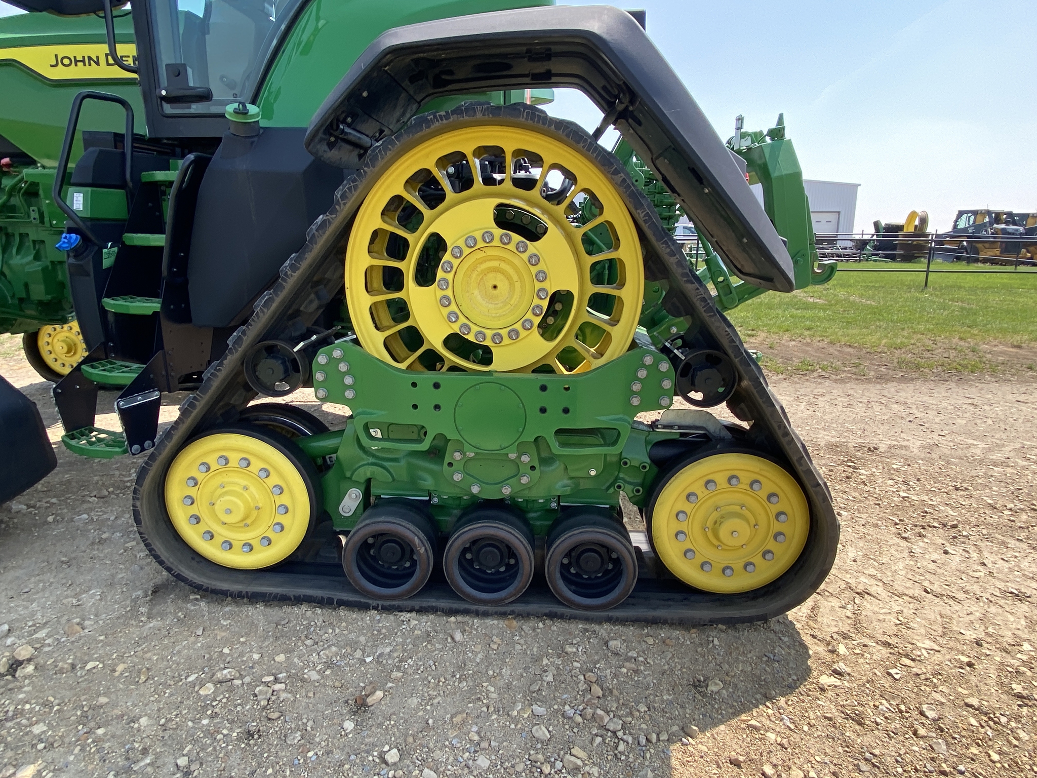 2020 John Deere 8RX 410 Image 18