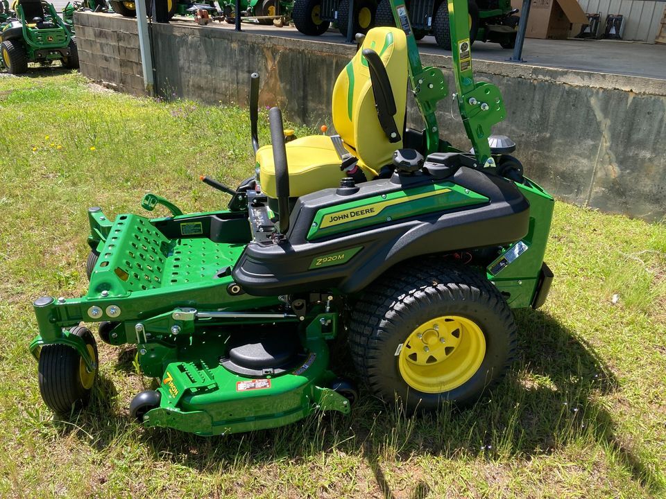 2023 John Deere Z920M Image 2