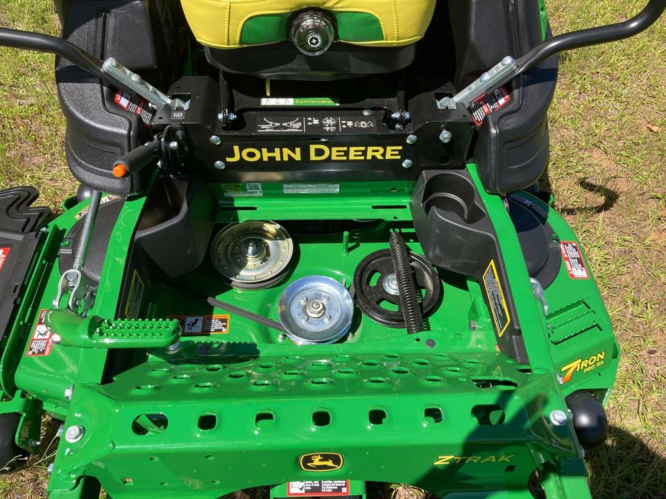 2023 John Deere Z920M Image 4