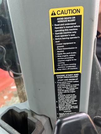 2022 John Deere 750L LGP