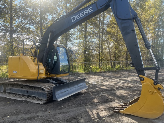 2010 John Deere 135D