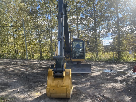 2010 John Deere 135D
