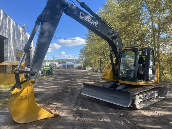 Photo of 2010 John Deere 135D