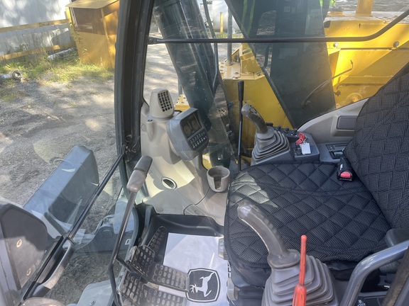 2010 John Deere 135D