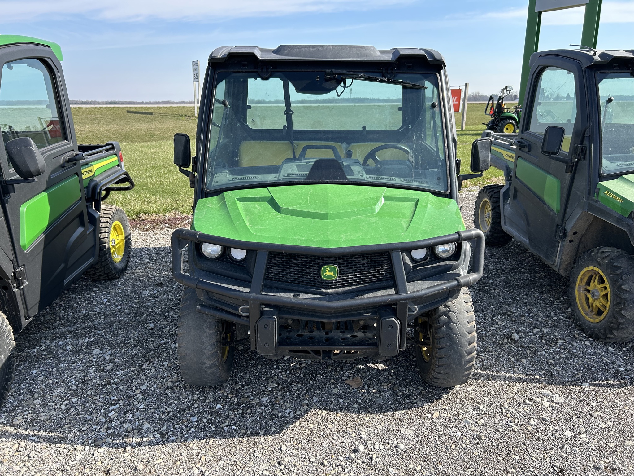  2018 John Deere XUV 835M at Heritage Tractor in Carthage, IL
