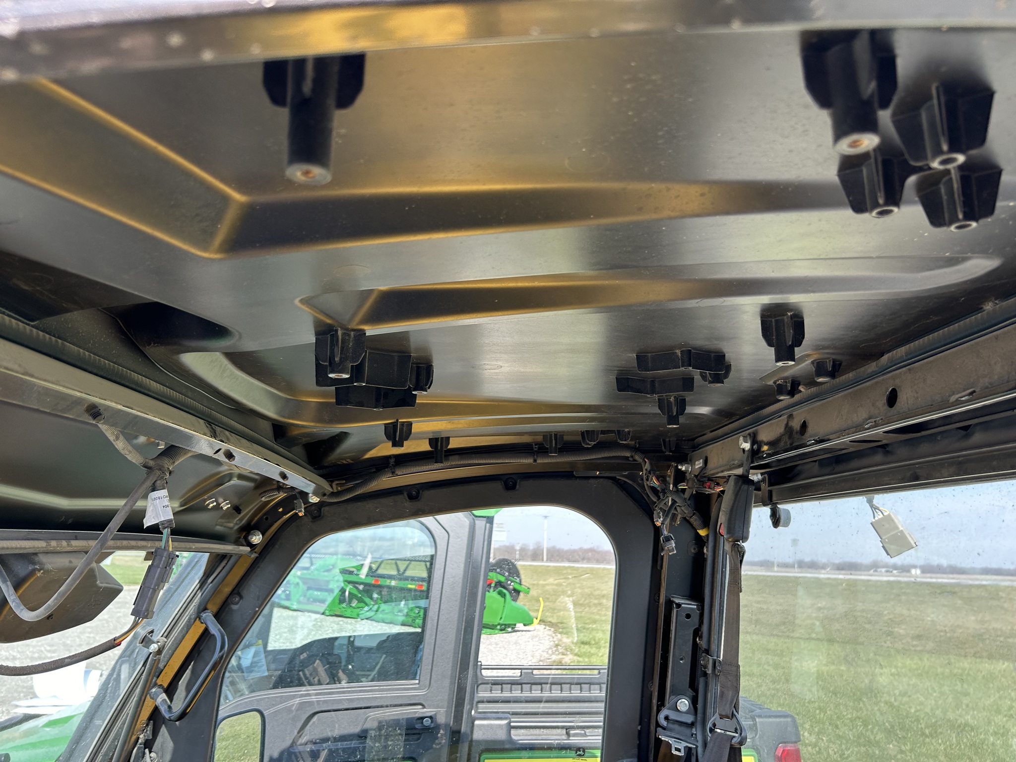  2018 John Deere XUV 835M at Heritage Tractor in Carthage, IL