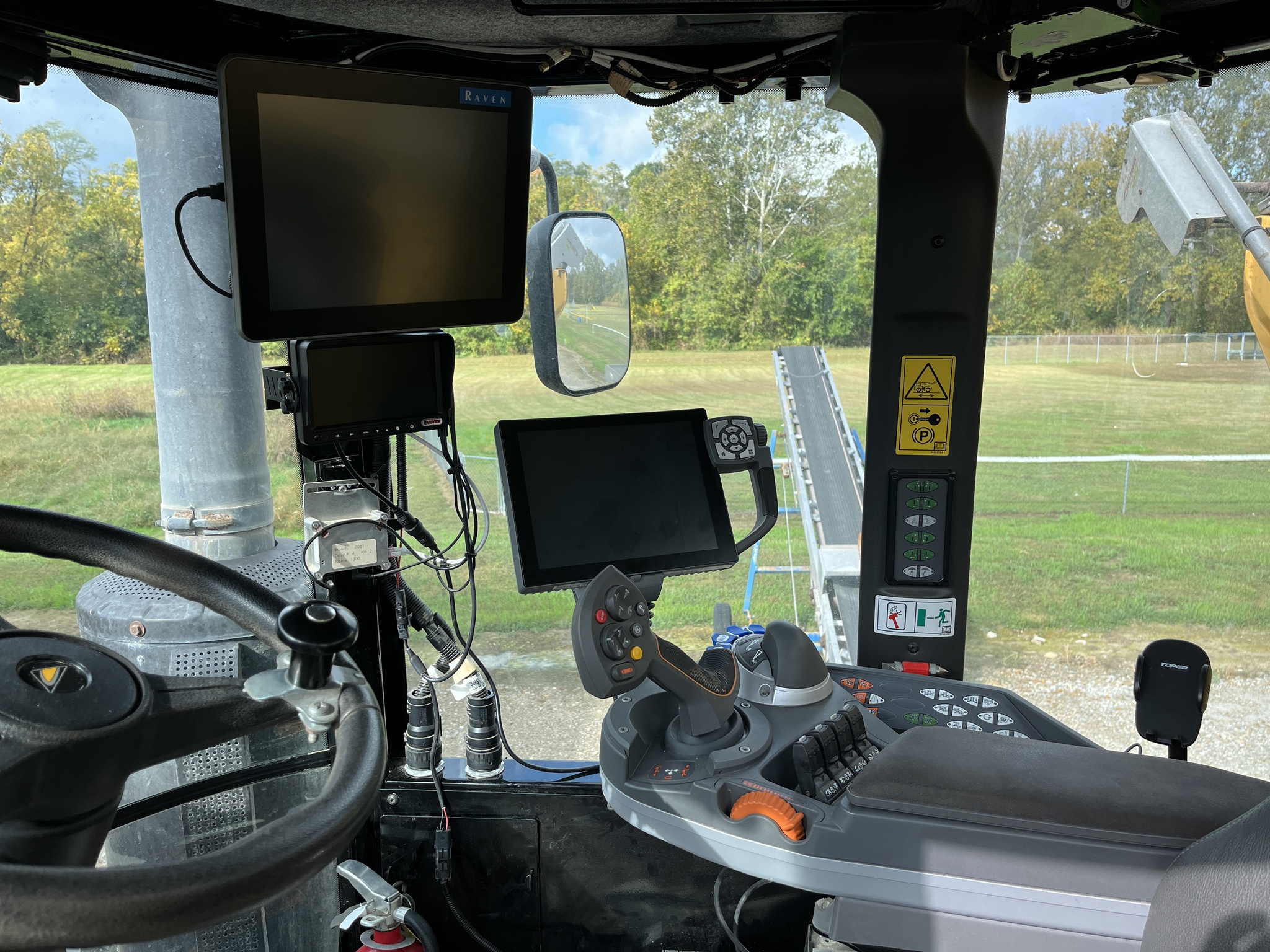 2019 RoGator RG1300C Image 6
