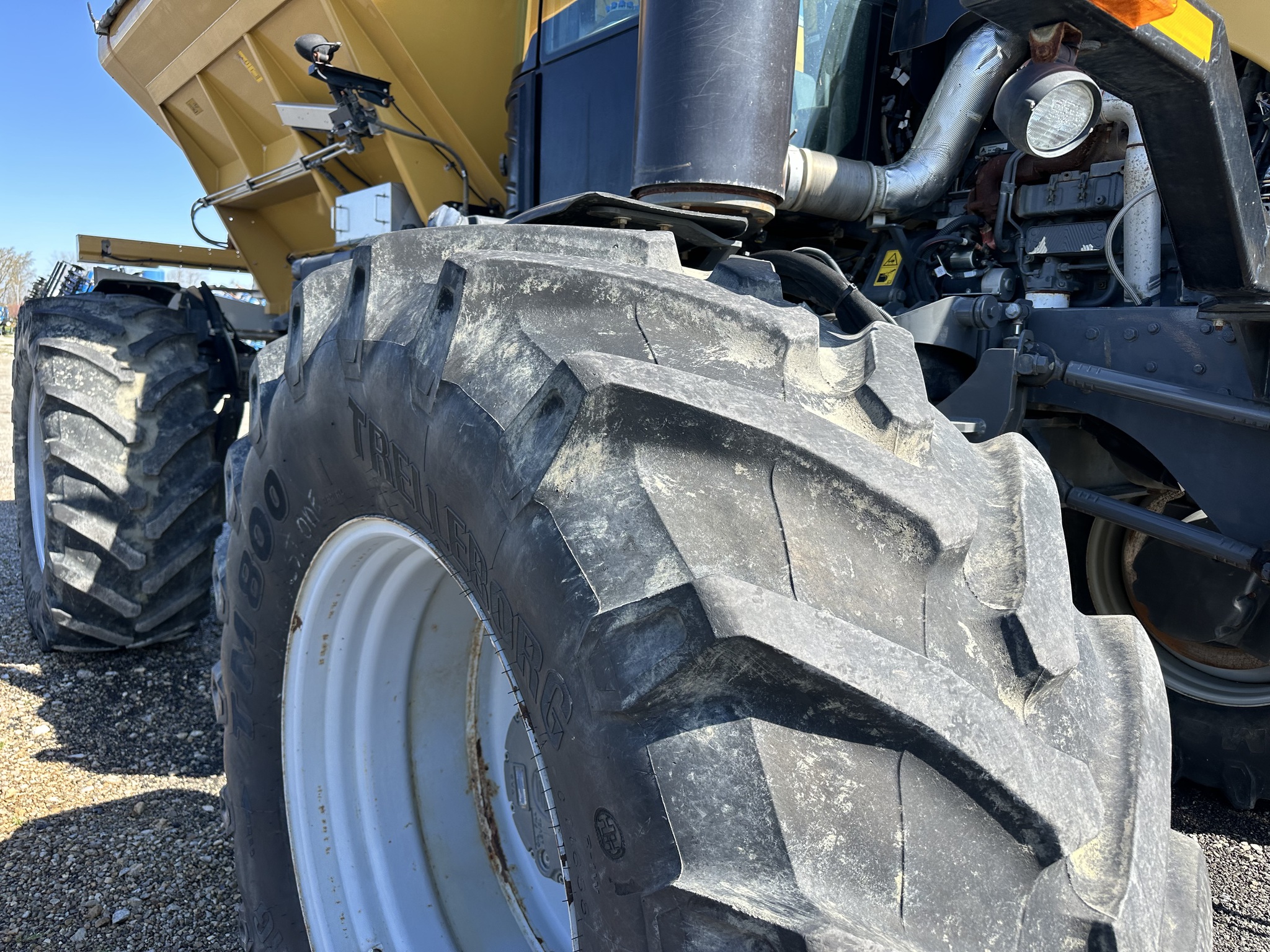 2019 RoGator RG1300C Image 20