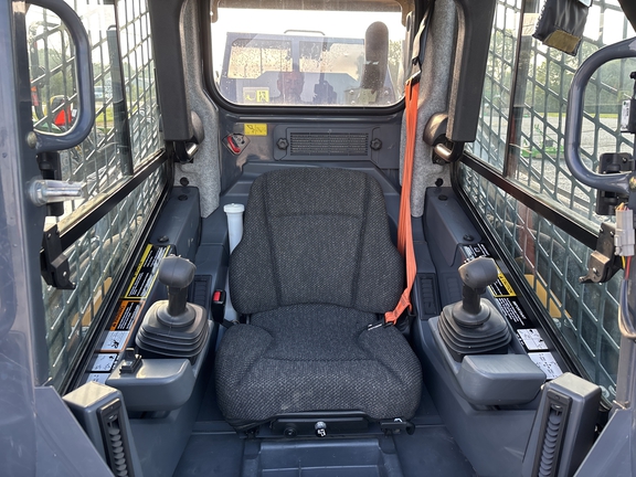 Used 2020 John Deere 320G Skid Steer Loaders at Koenig Equipment in Greenville, OH - Photo25