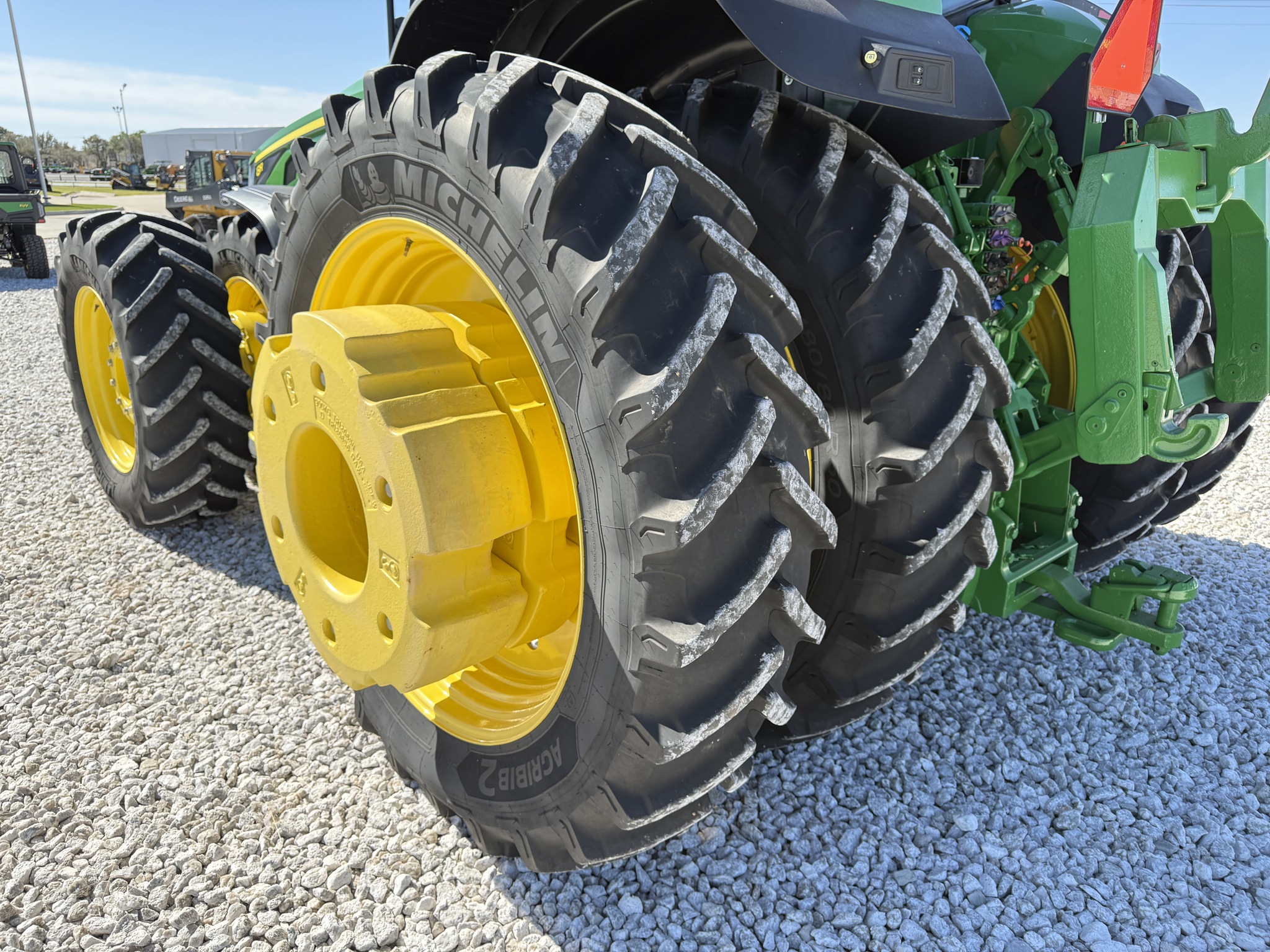 2023 John Deere 8R 410 Image 15