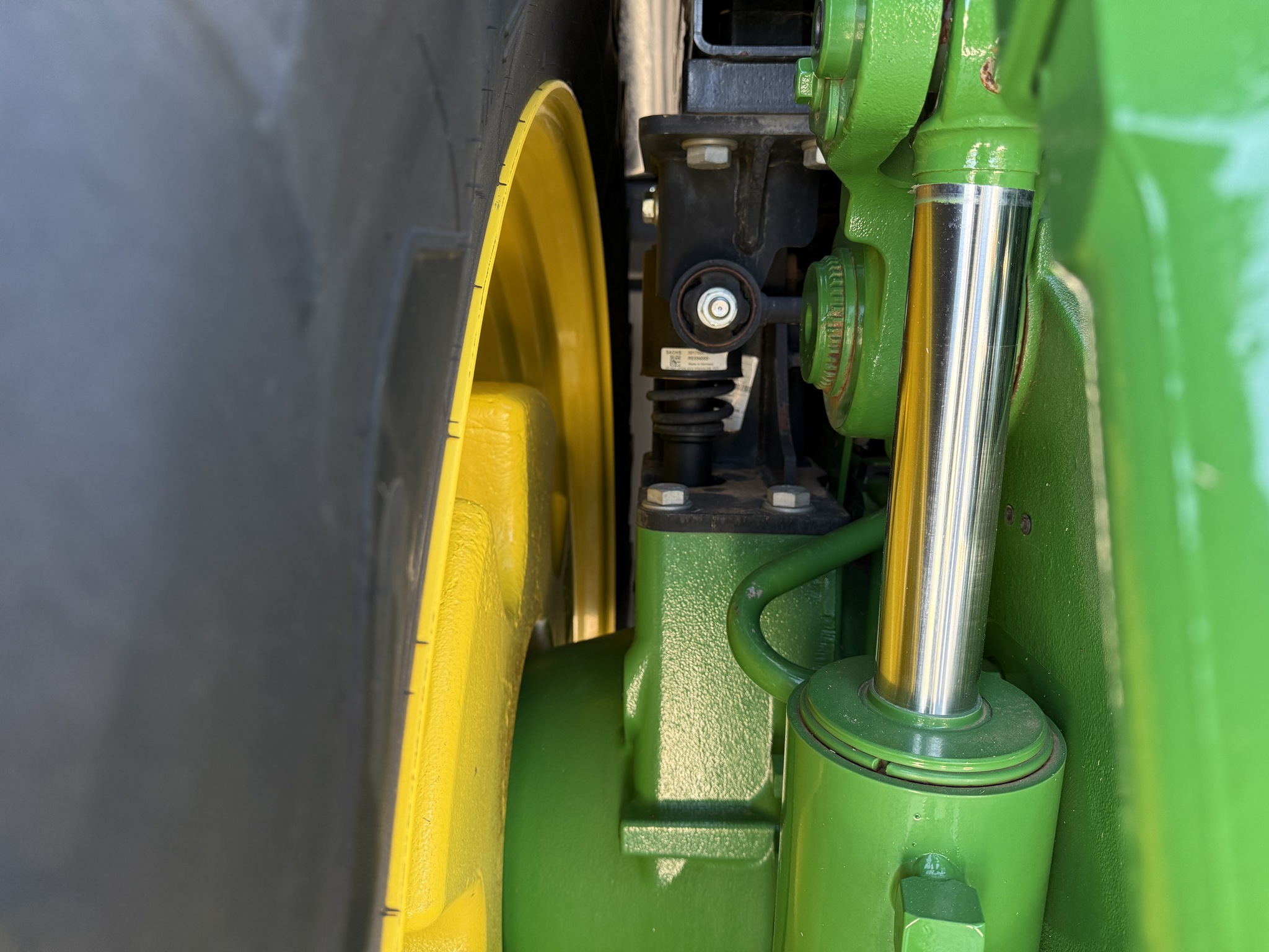 2023 John Deere 8R 410 Image 18