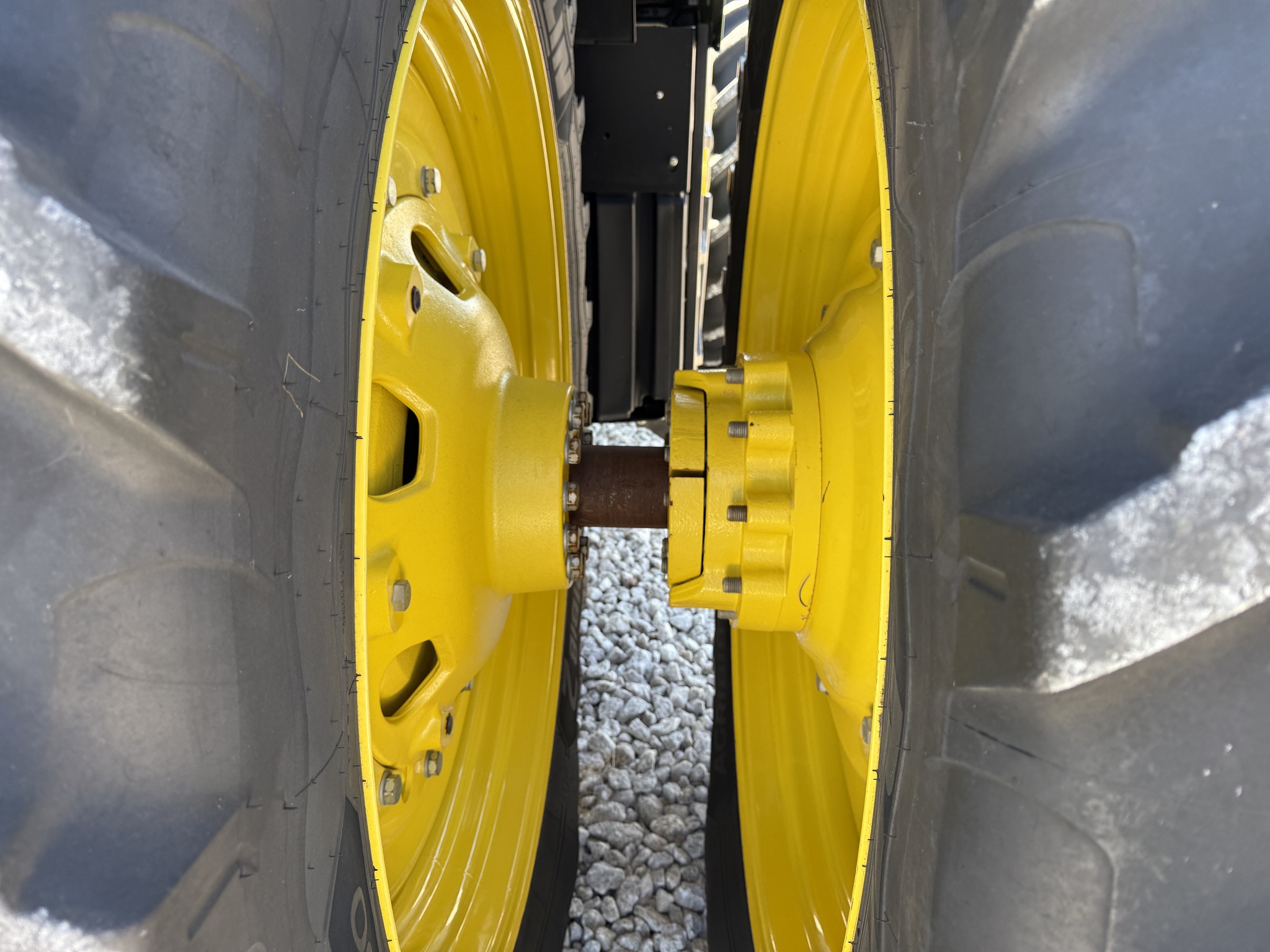 2023 John Deere 8R 410 Image 20