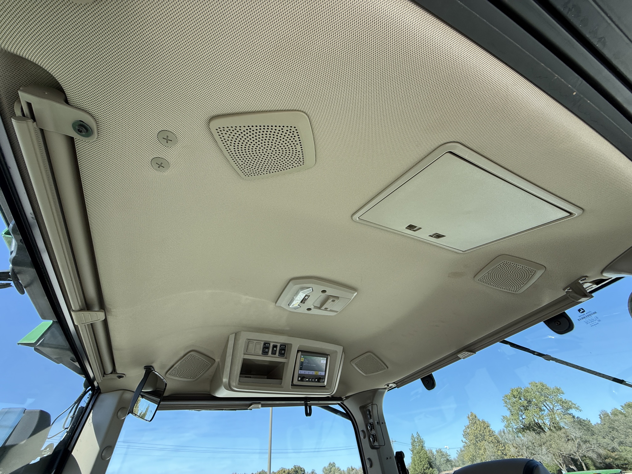 2023 John Deere 8R 410 Image 28