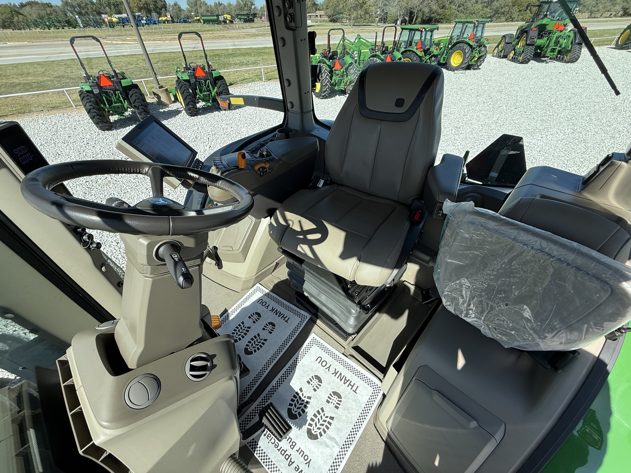 2023 John Deere 8R 410 Image 29