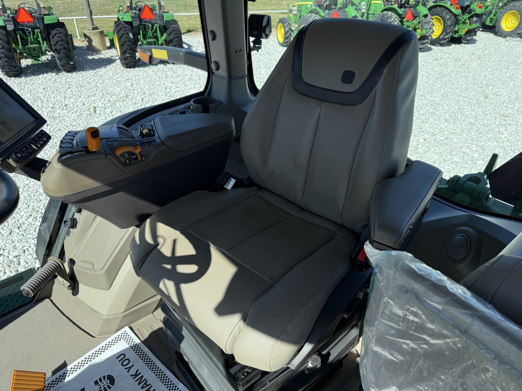 2023 John Deere 8R 410 Image 30