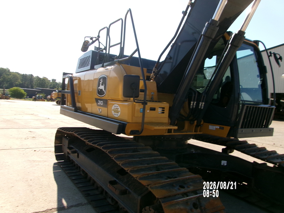 2024 John Deere 210 P