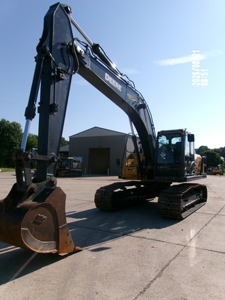 2024 John Deere 210 P